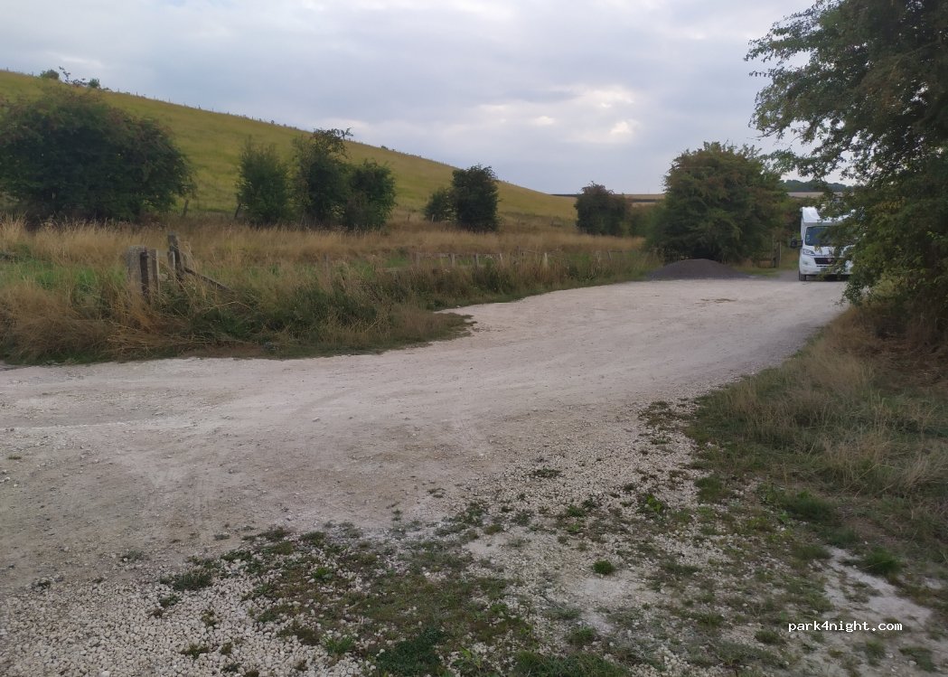 (YO43 3JA) Goodmanham - Unnamed Road — foto 3