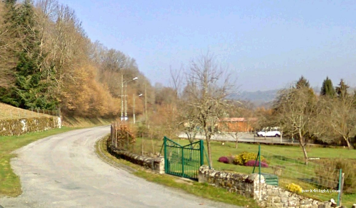 (23150) Ahun - 1 Route de la Grange — foto