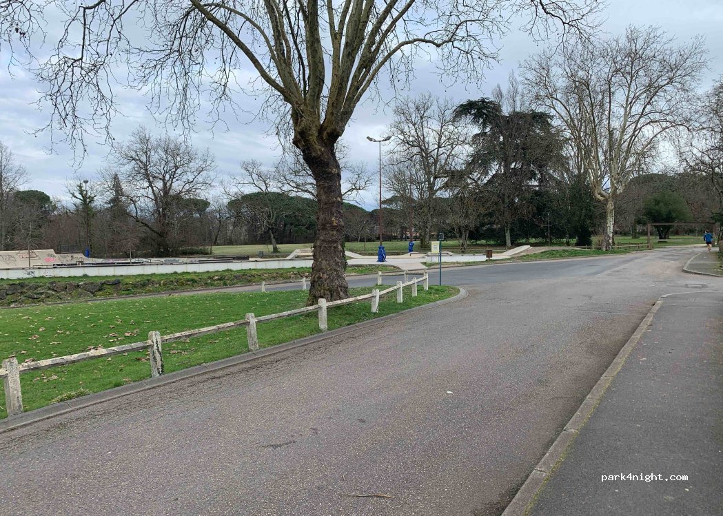(33170) Gradignan - parc mandavit — foto 2