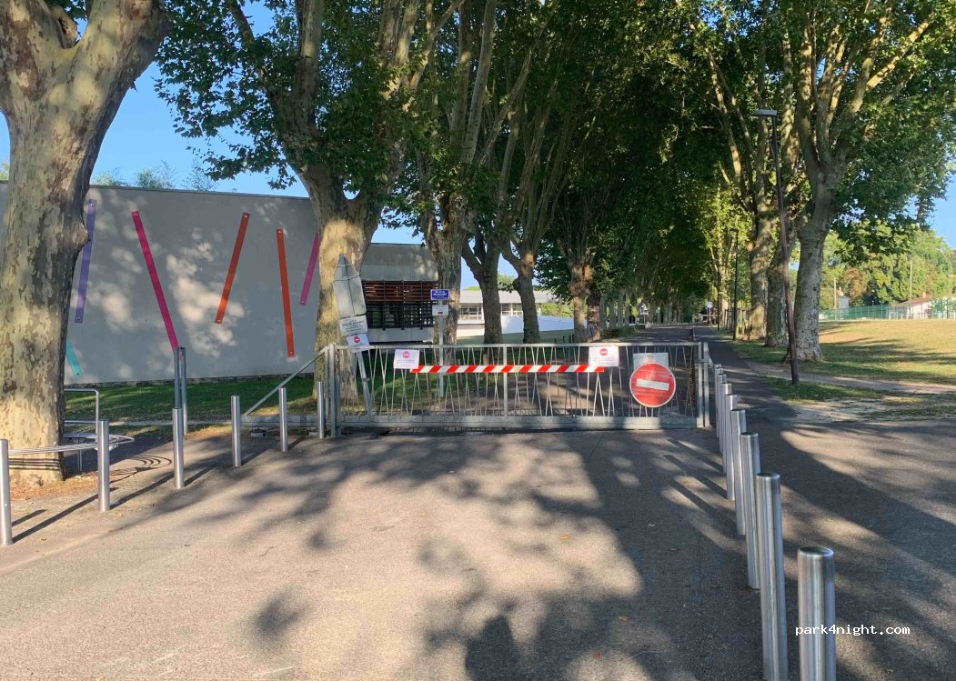 (33170) Gradignan - parc mandavit — foto 4