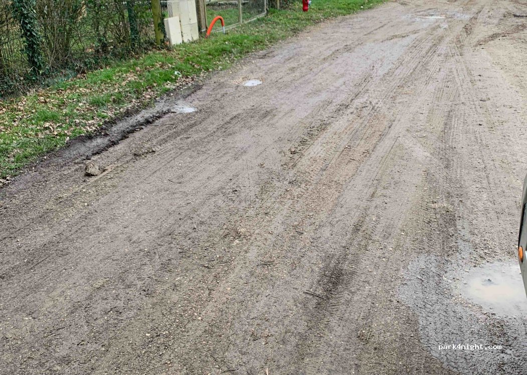 (28330) La Bazoche-Gouet - D9 — foto