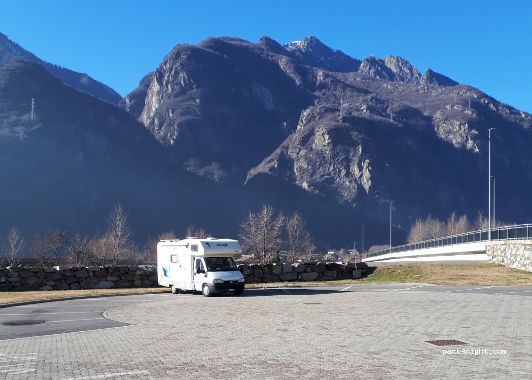 (11020) Donnas - 58 Strada delle Cascine — foto