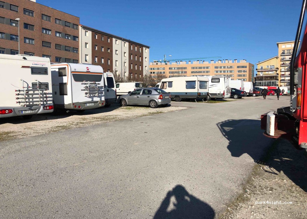 (31012) Pamplona - 2719 Calle Ferrocarril — foto