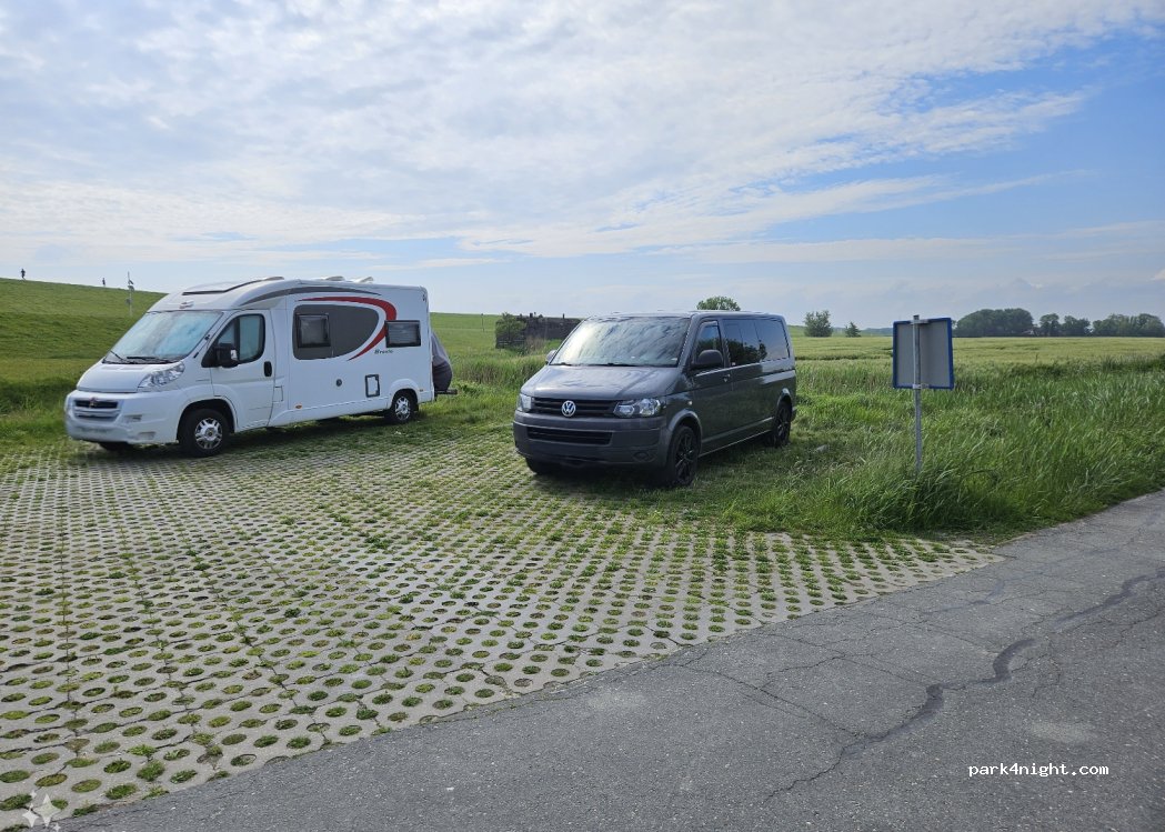 (9905 TE) Holwierde - 12 Dijkweg — foto 3