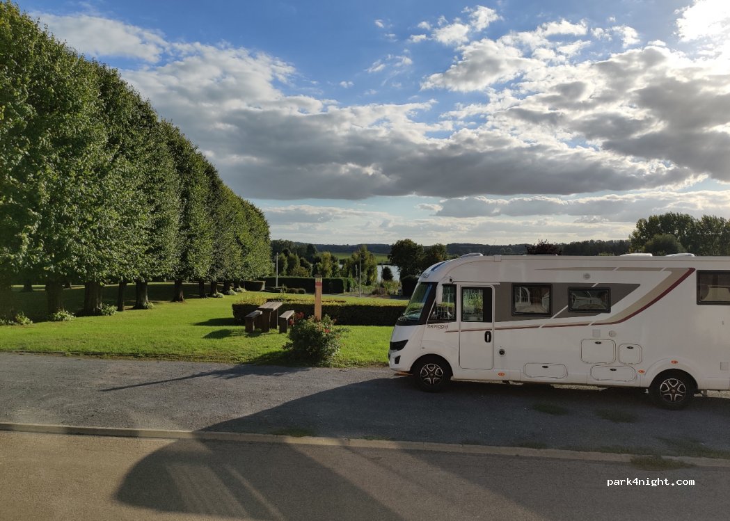 (80360) Curlu - 2 Rue de la Place — foto 4