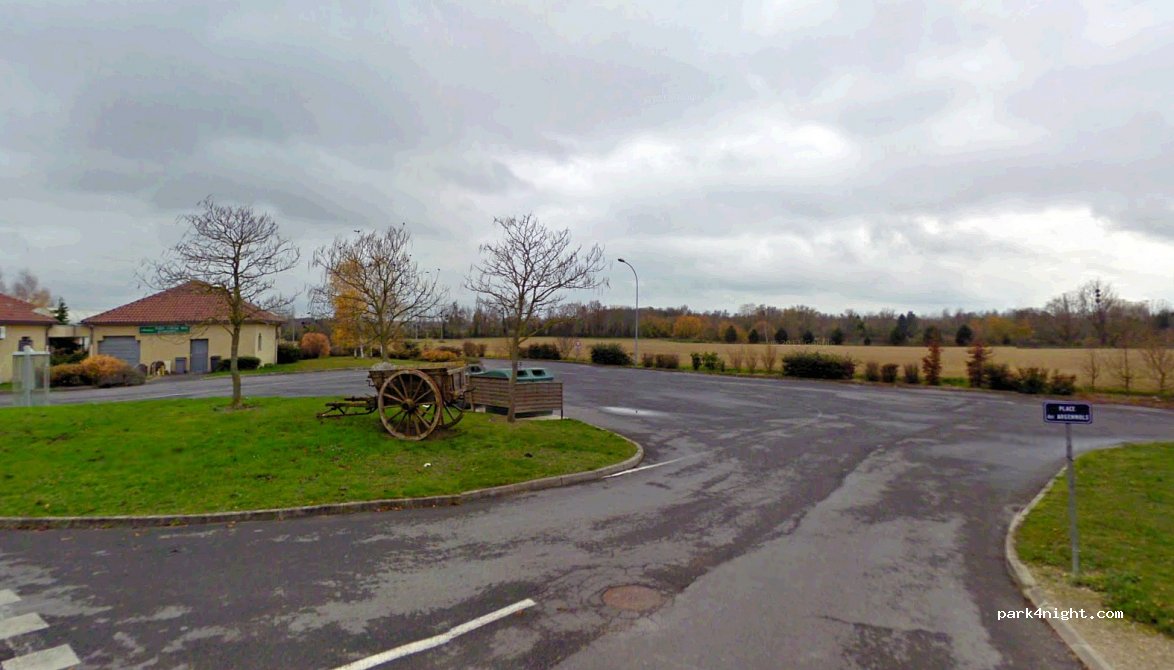 (51150) Juvigny - Place des Argennols — foto