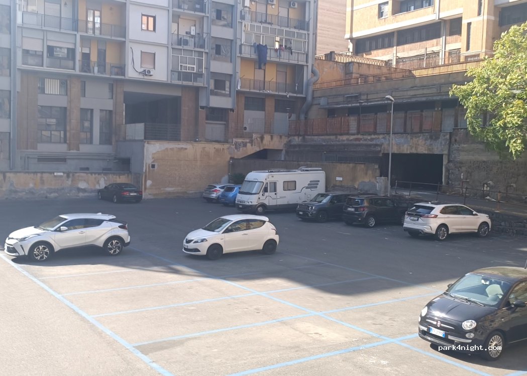 (95131) Catania - 35 Via Don Luigi Sturzo — foto 2