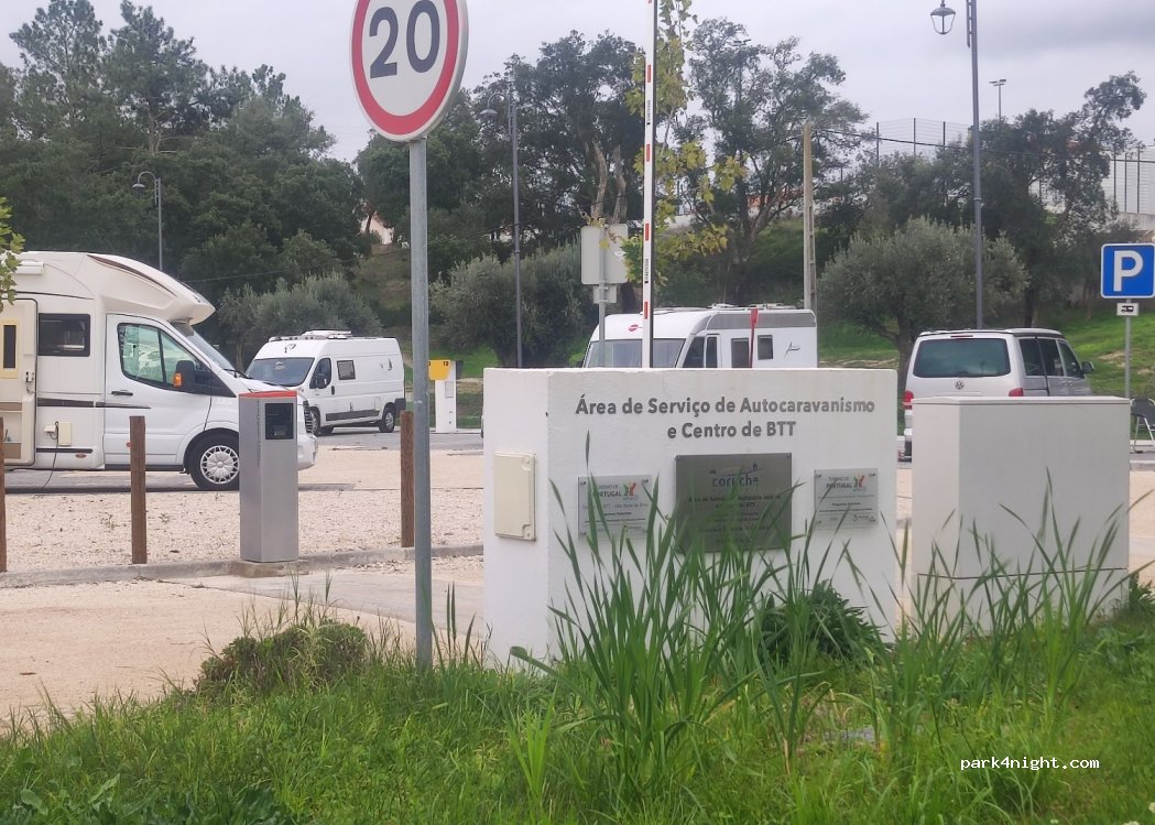Área Serviço Autocaravanas da Erra — foto 4