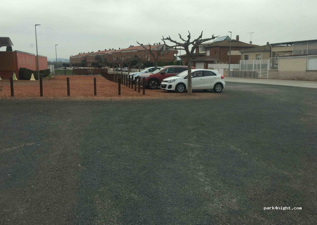 (25614) Gerb - 19 Carrer Llari — foto