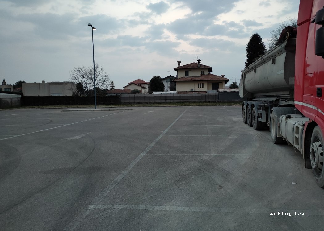 (22070) Fenegrò - 6 Via Lario — foto 3
