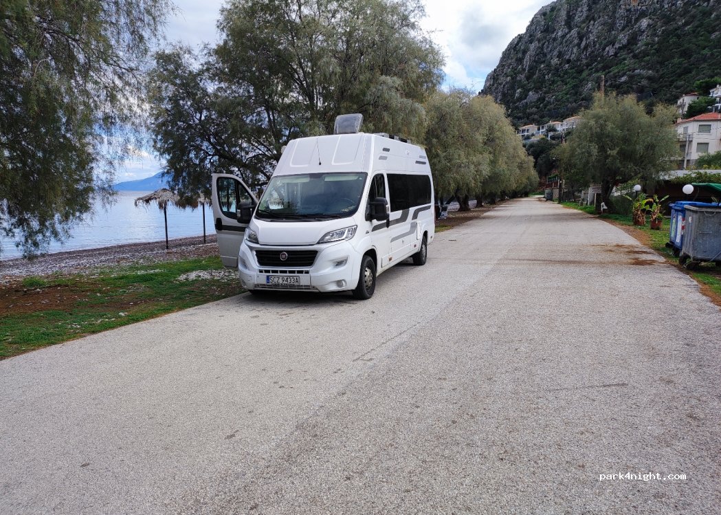 (210 54) Epidavros - Unnamed Road — foto 2