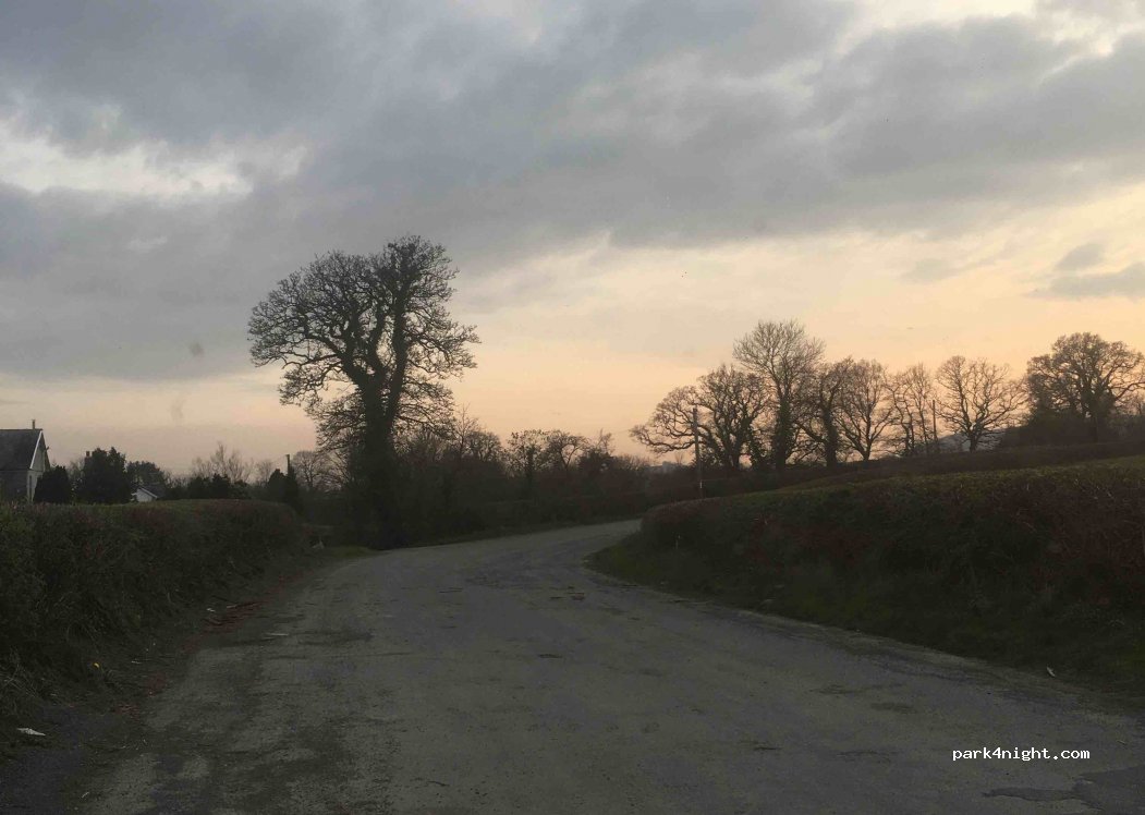 (SA19 8EH) Llanwrda - A40 — foto