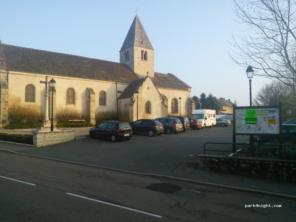 (71670) Le Breuil - 149 Rue du Creusot — foto