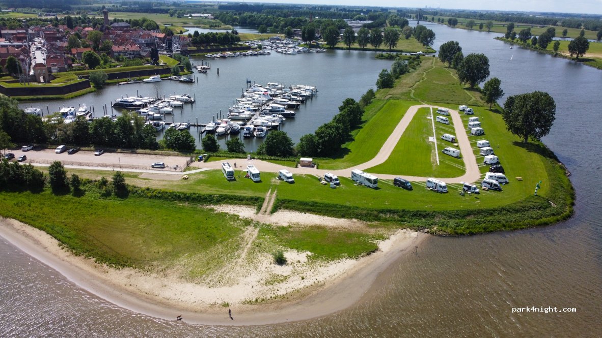 Camperplaats Heusden — foto 2