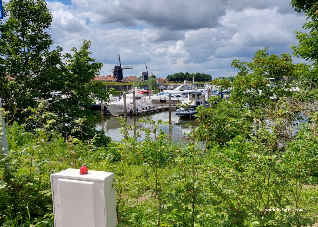 Camperplaats Heusden — foto 3