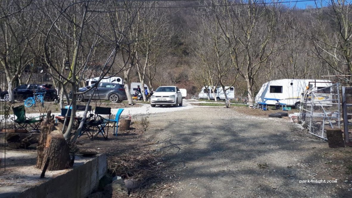 İpek Yolu Karavan Park — foto