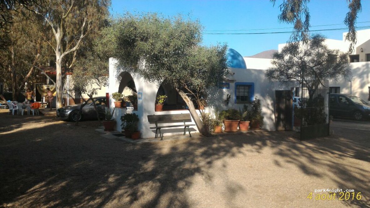 Camping Albergue Tau — foto