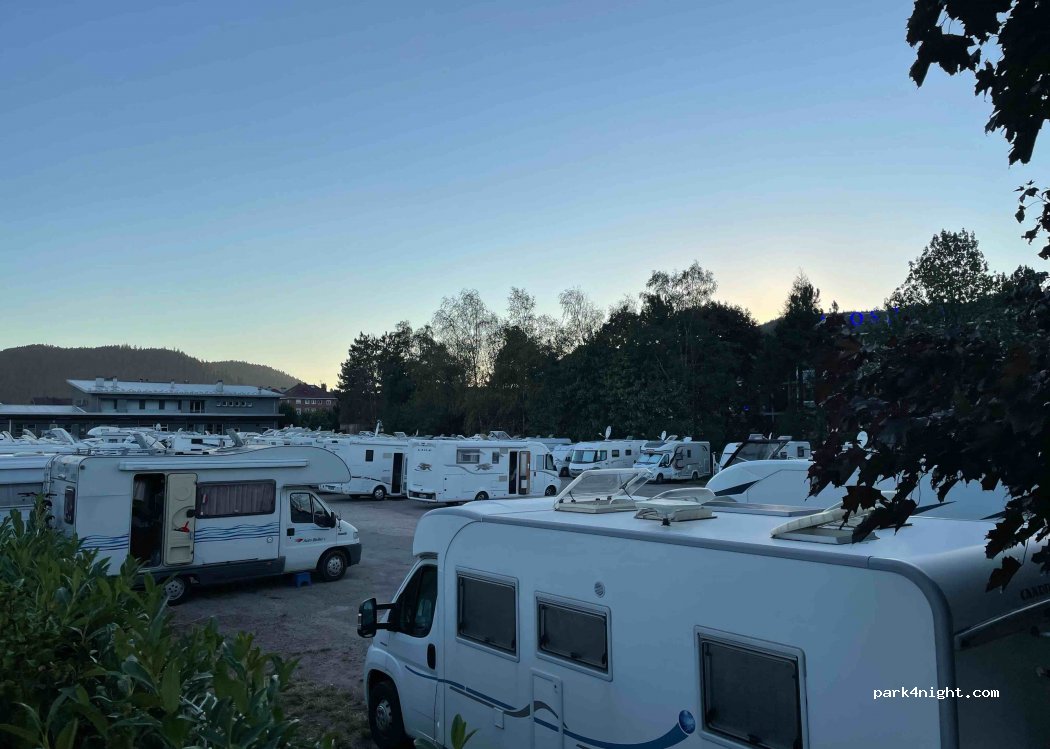 (88400) Gérardmer - 8-18 Boulevard d'Alsace — foto 2