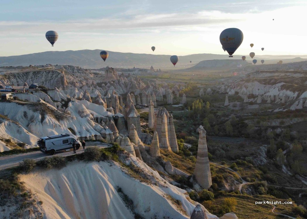 (50180) Göreme - Unnamed Road — foto