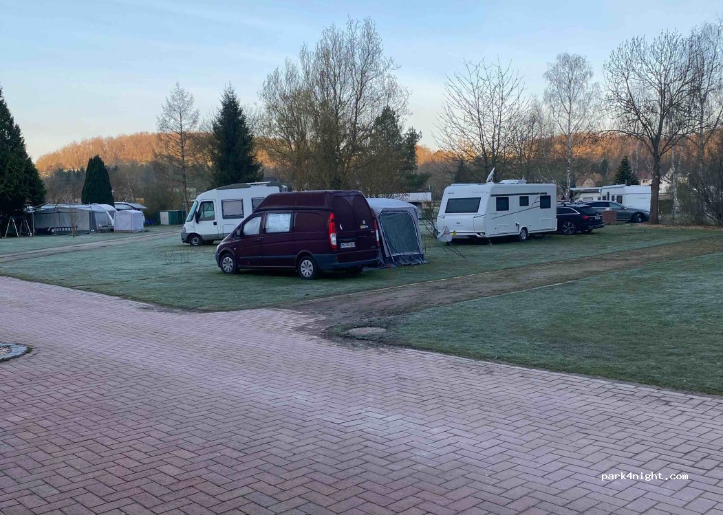 Camping at the Rudelsburg — foto