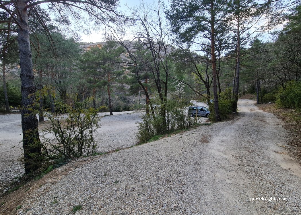 (04120) Rougon - — foto 3