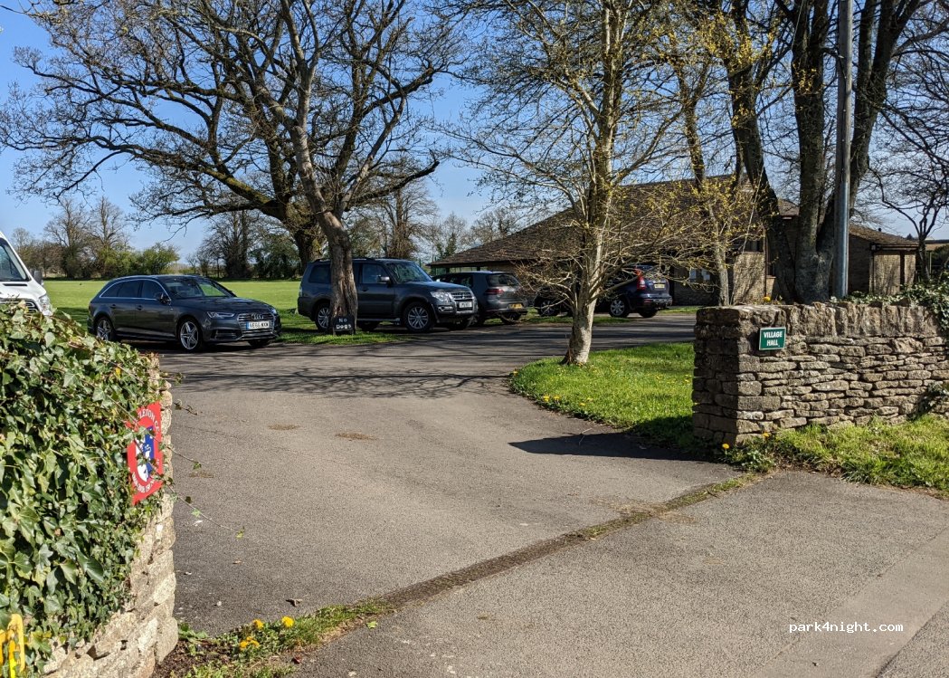 (SN14 6AR) Grittleton - 4 School Lane — foto