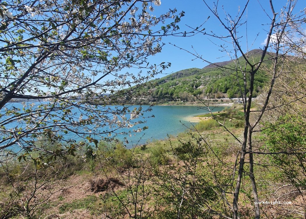 (67013) Campotosto - Unnamed Road — foto 2