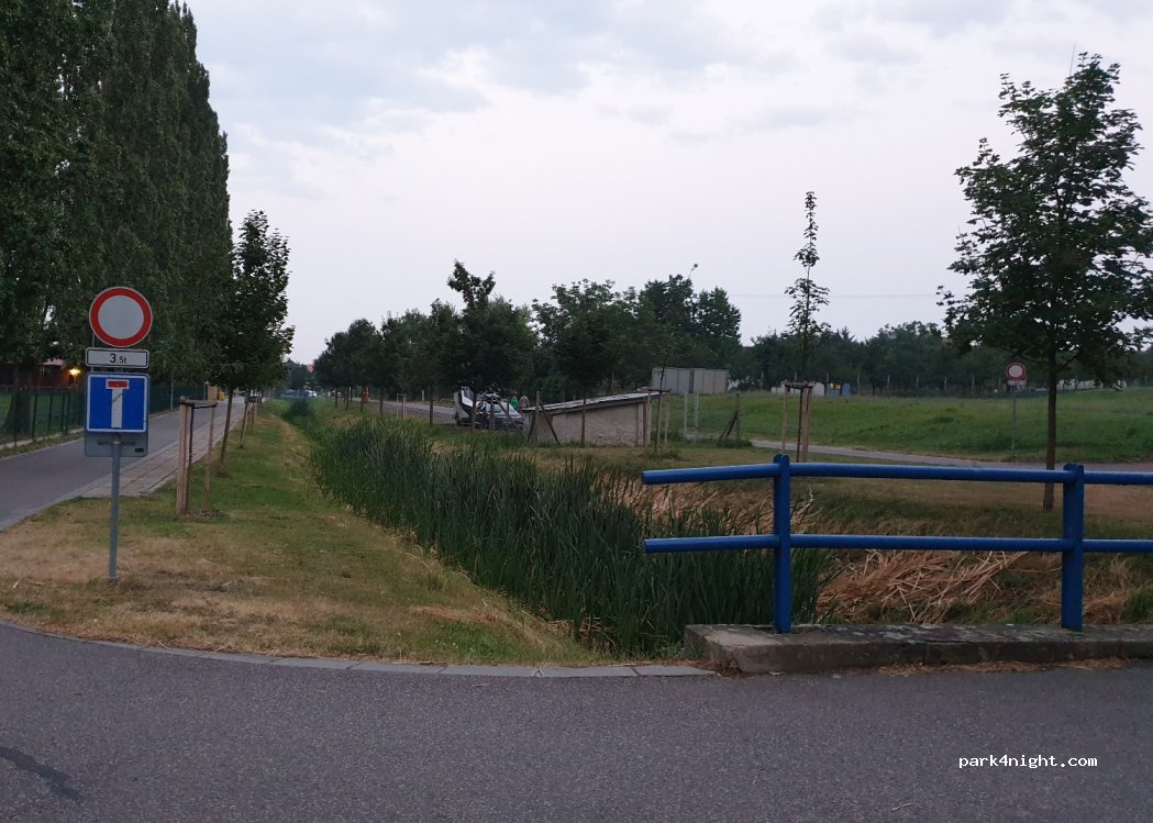 (669 02) Chvalovice - — foto 3