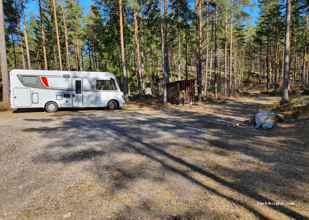 (611 90) Jönåker - — foto