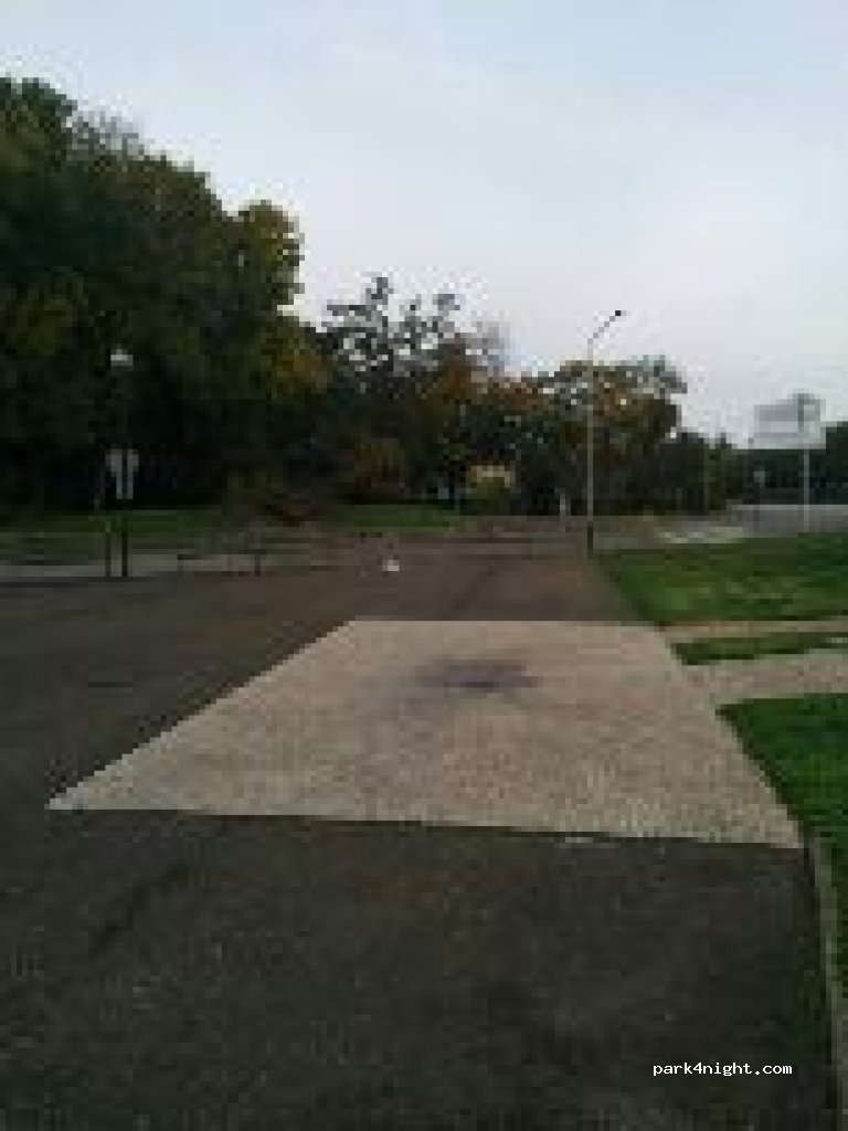 (28220) Cloyes-sur-le-Loir - 2-4 Rue du Colonel Boussa — foto