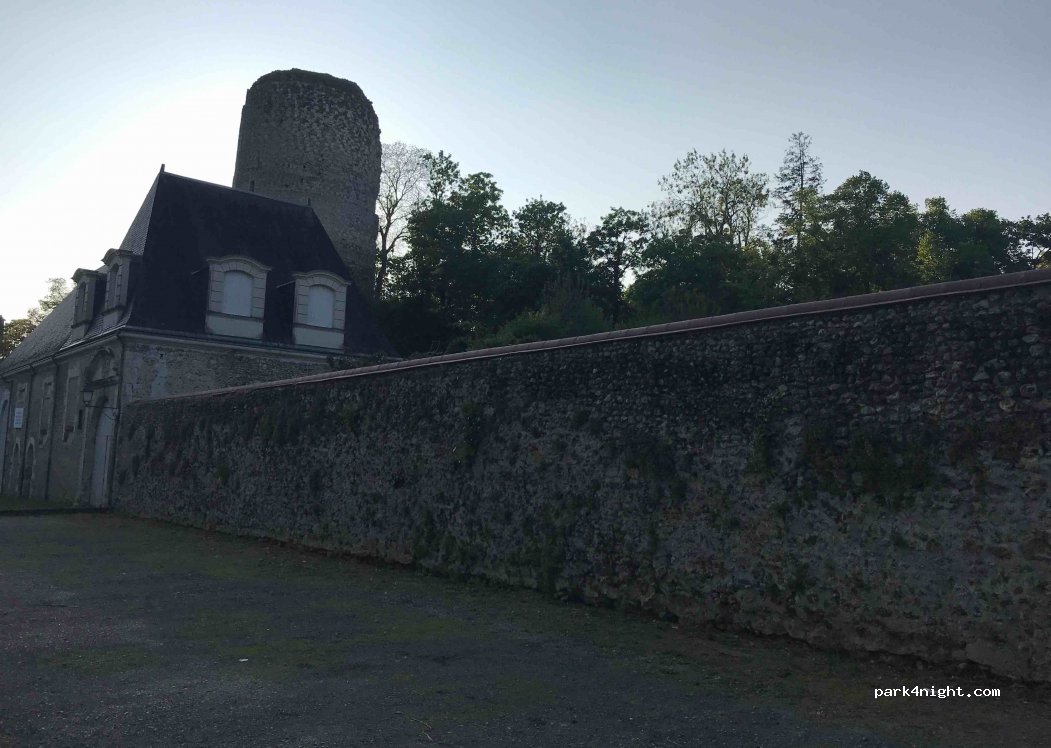 (37110) Château-Renault - 18 Rue du Château — foto