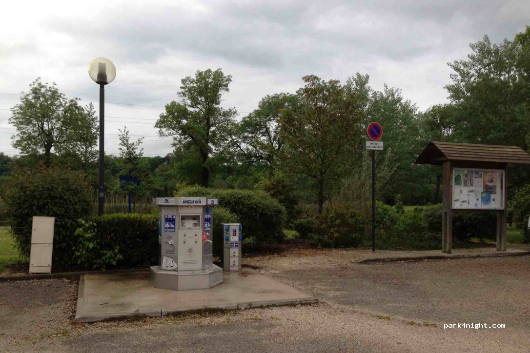 Aire de Camping-Car Joinville — foto