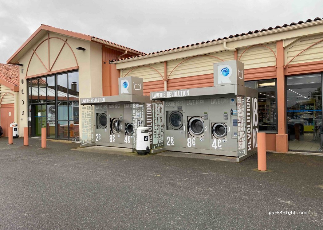 (65500) Vic-en-Bigorre - 2 Quai Rossignol — foto