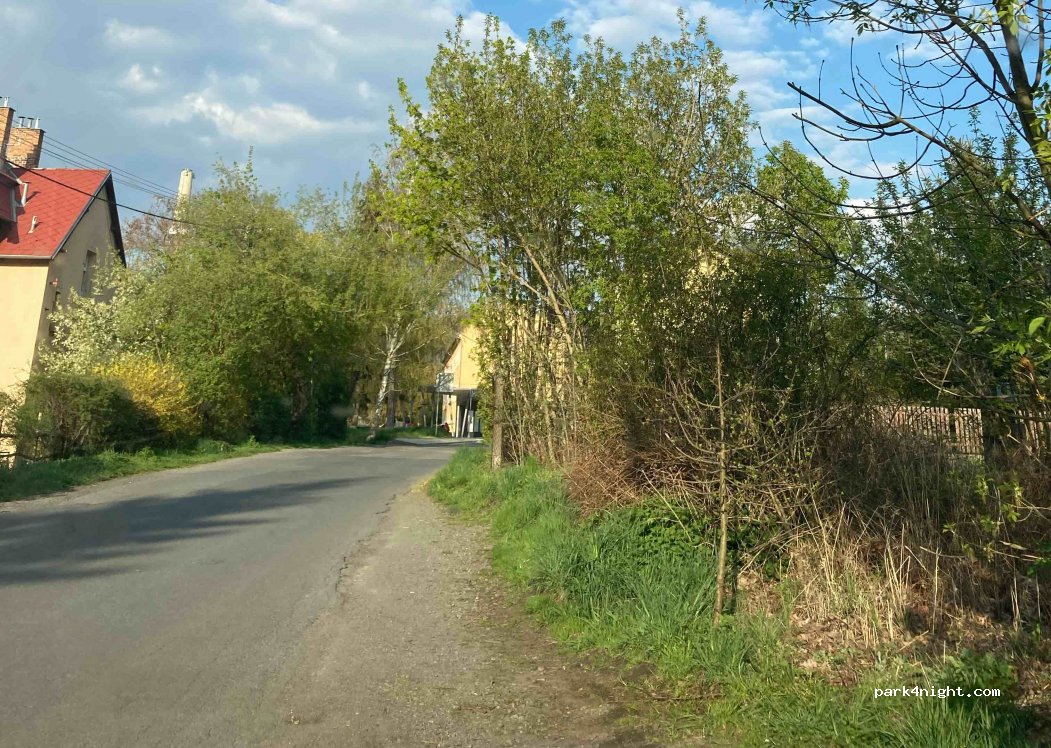 (252 46) Vrané nad Vltavou - 148 Nádražní — foto