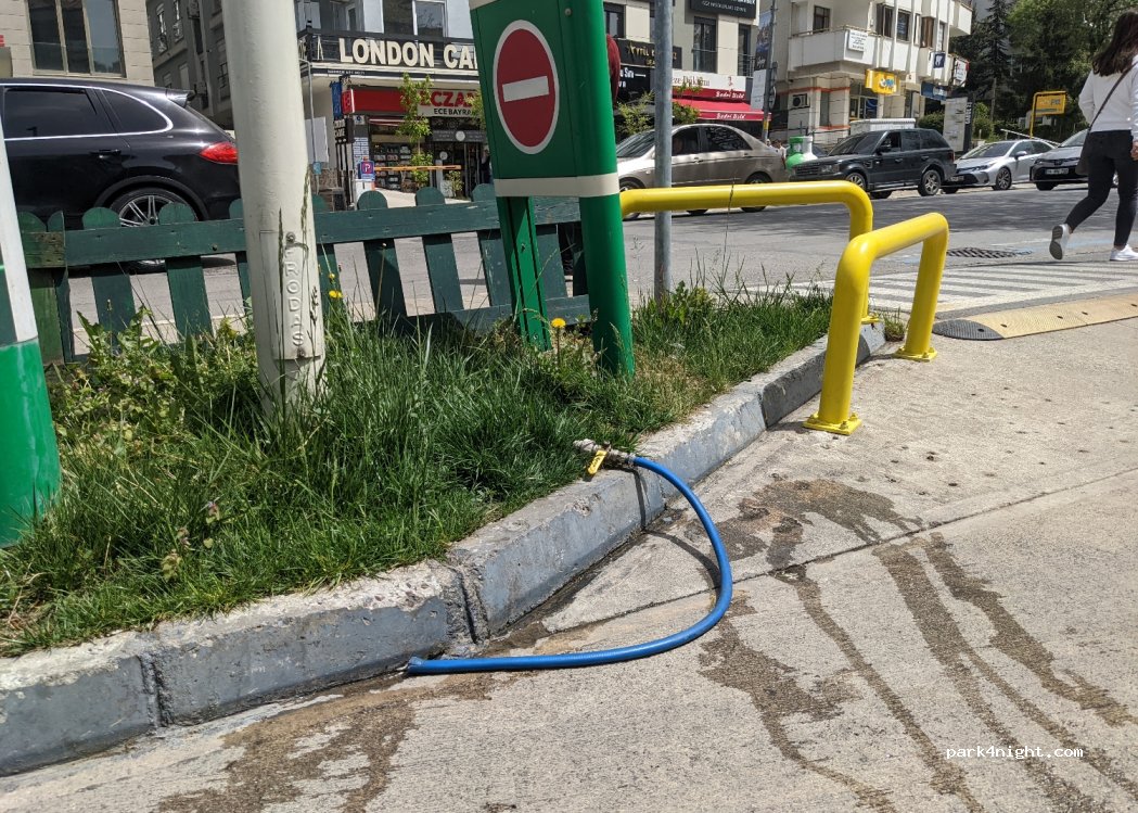 (34726) Kadıköy - Fener Kalamış Caddesi — foto