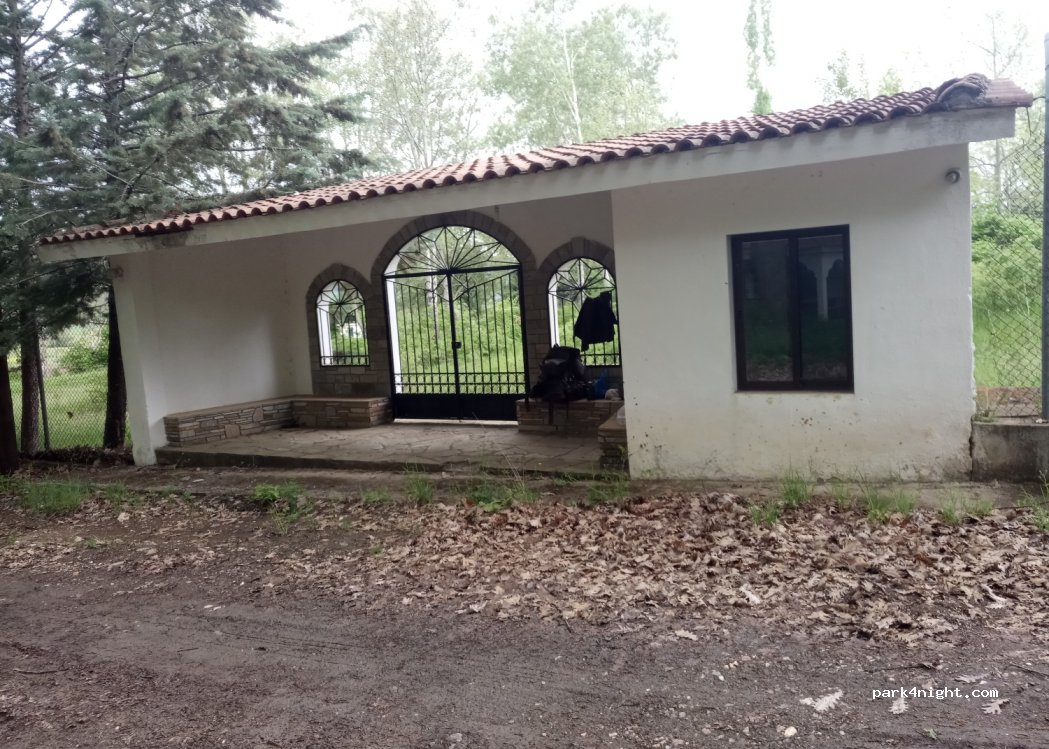 (570 12) Petrokerasa - Unnamed Road — foto