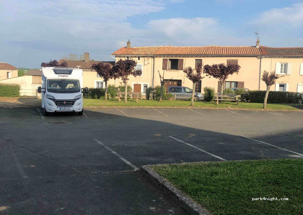 (79420) Clavé - 10 Rue de la Gaité — foto 2