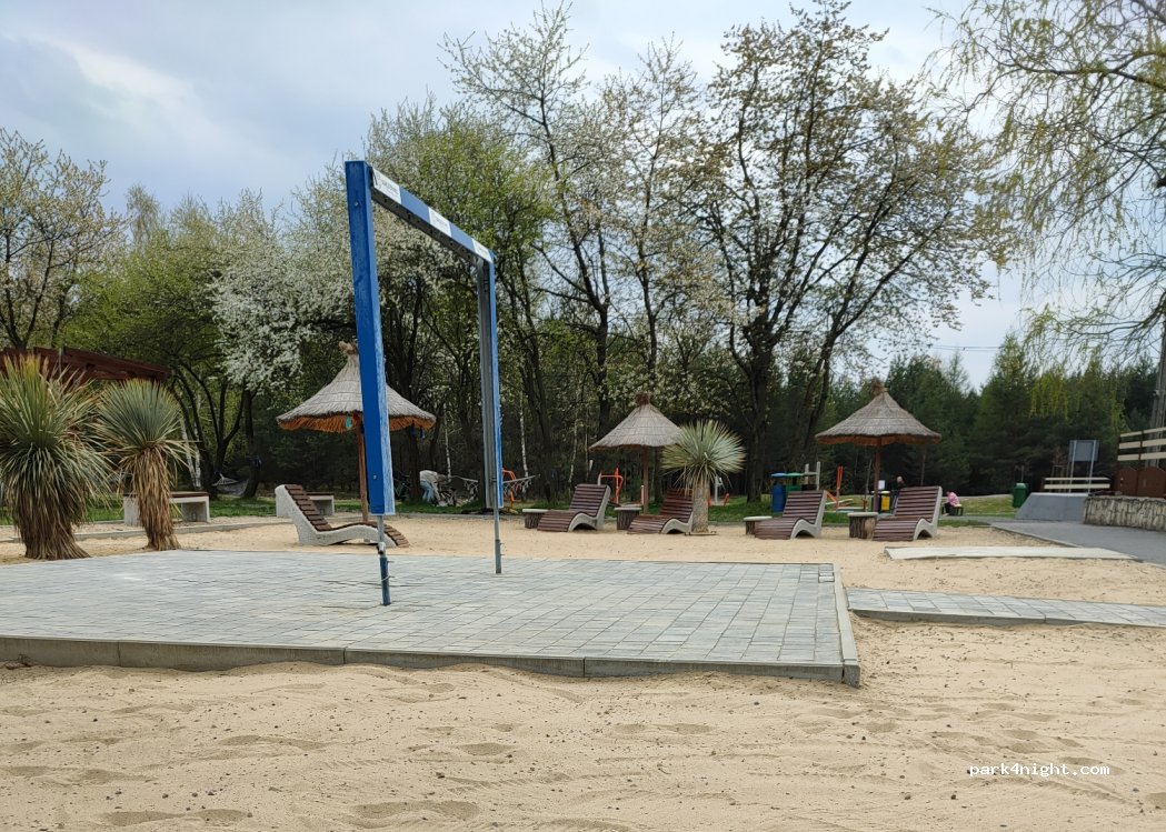 (42-440) Ogrodzieniec - 52 Spacerowa — foto