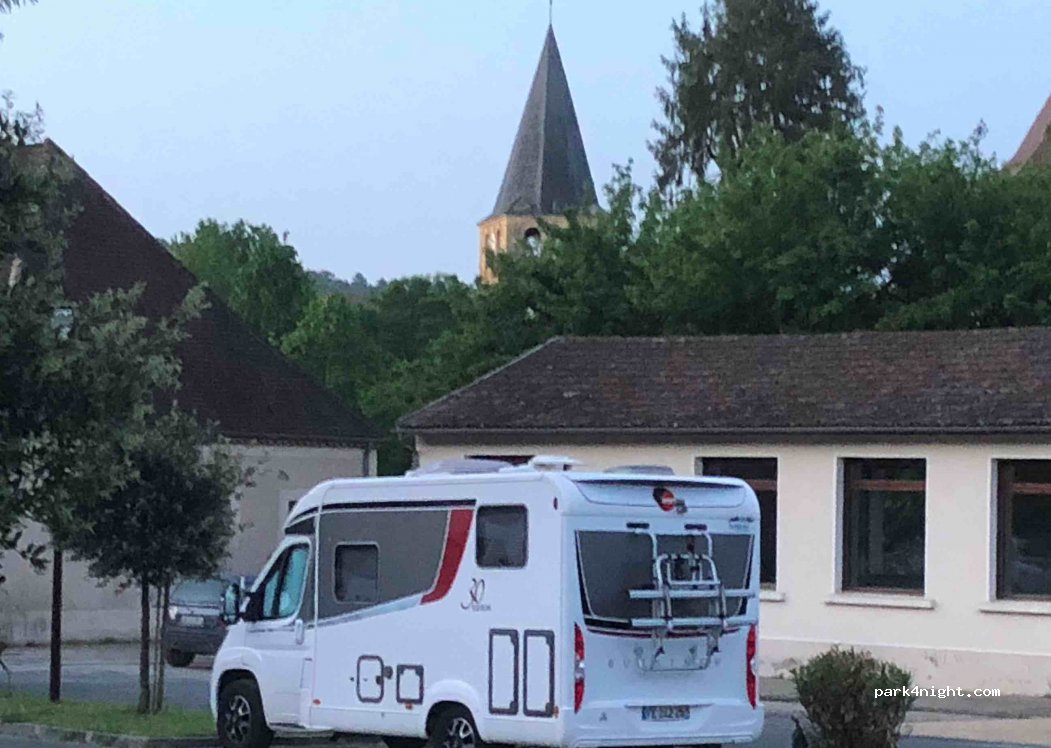 (24170) Saint-Pompont - D60 — foto