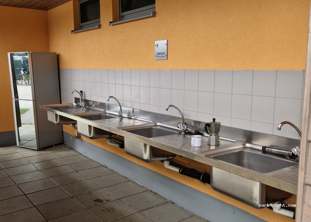 Bade- und Campingplatz Perwang am Grabensee — foto 2