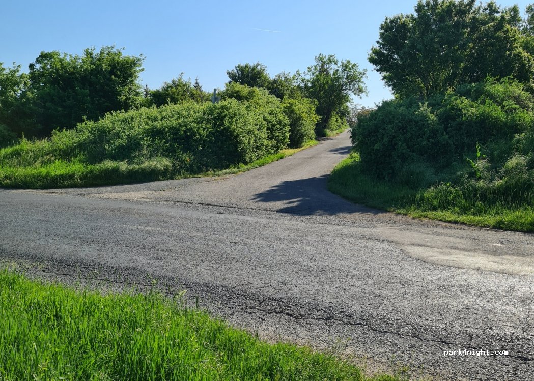 (8274) Köveskál - Unnamed Road — foto