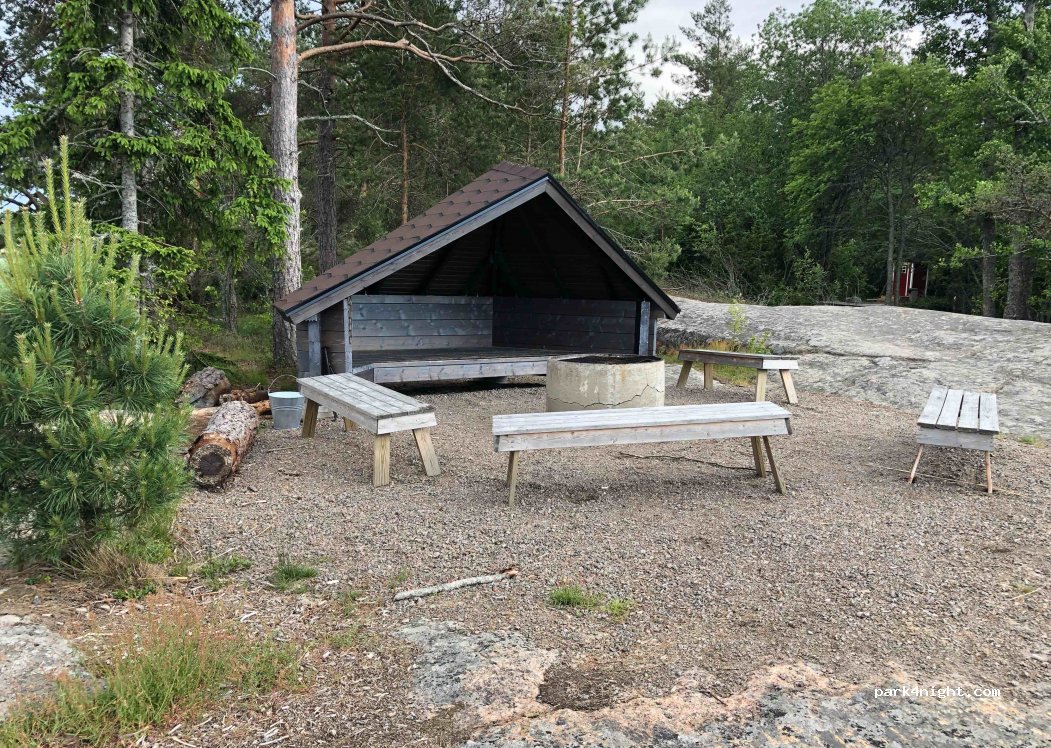 (23360) Kustavi - 106 Ruoninluodontie — foto
