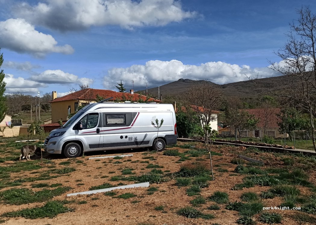 (37607) Navarredonda de la Rinconada - Calle Teso de las Corzas — foto 3