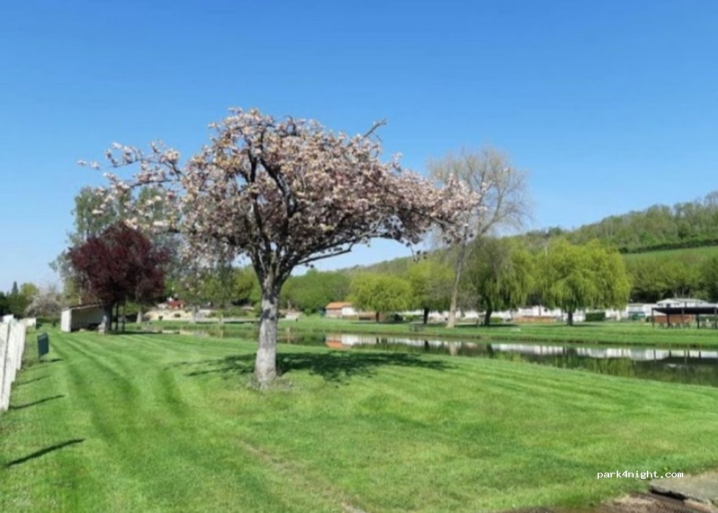 Domaine du moulin de l'Aa, Camping et étangs de pêche — foto