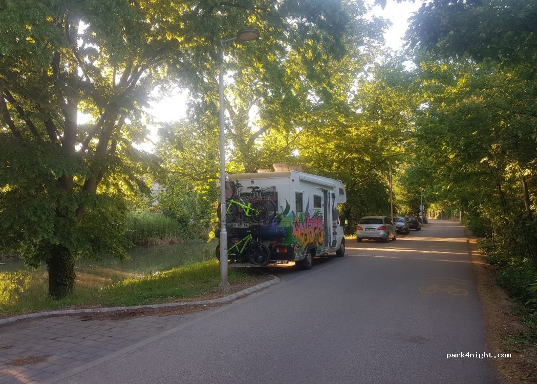(5600) Békéscsaba - 2 Alsó Körös sor — foto