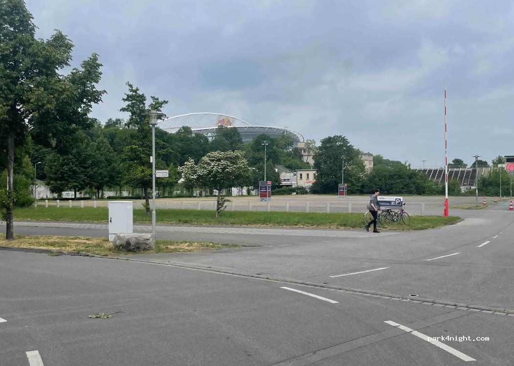 (04105) Leipzig - 1 Waldstraße — foto 2