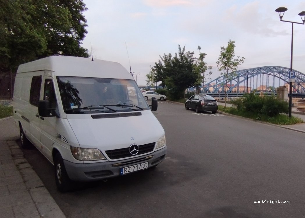 (31-066) Kraków - 55 Krakowska — foto