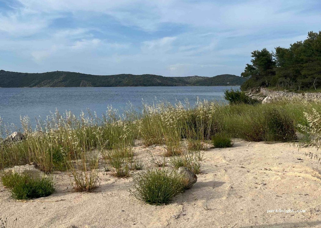 (23286) Božava - — foto 2