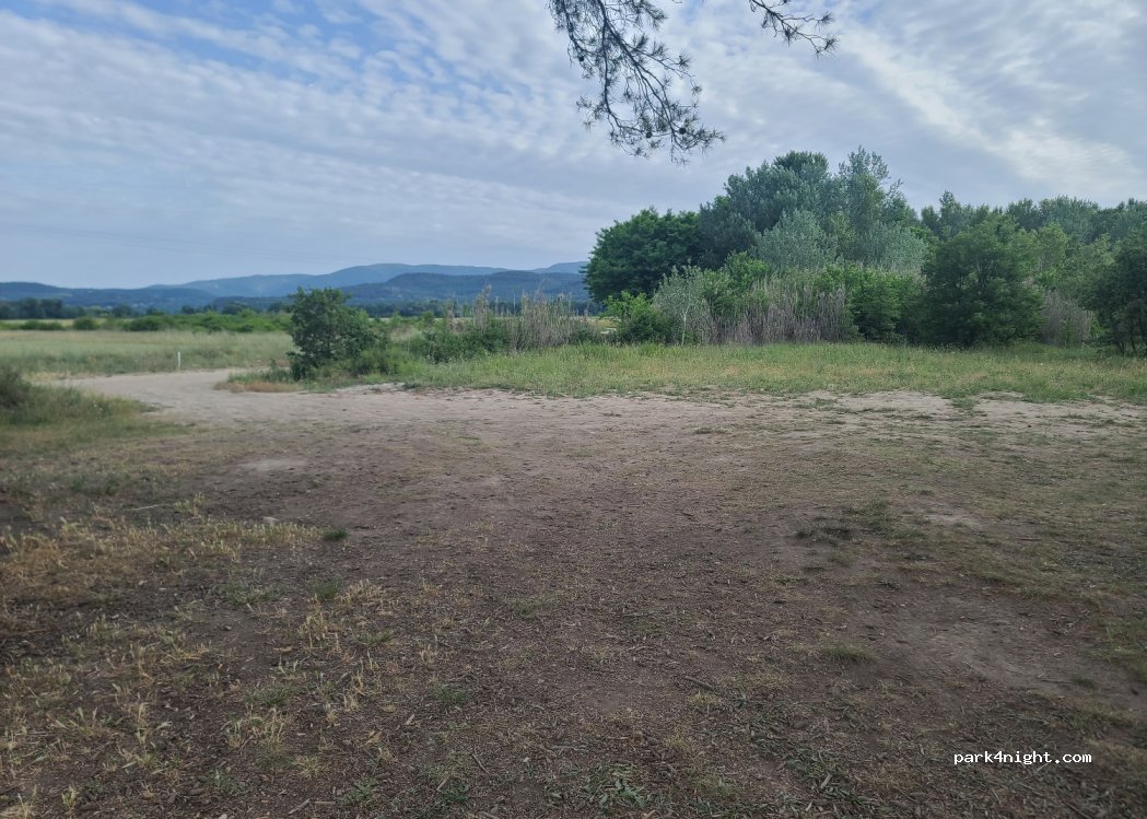 (84530) Villelaure - — foto