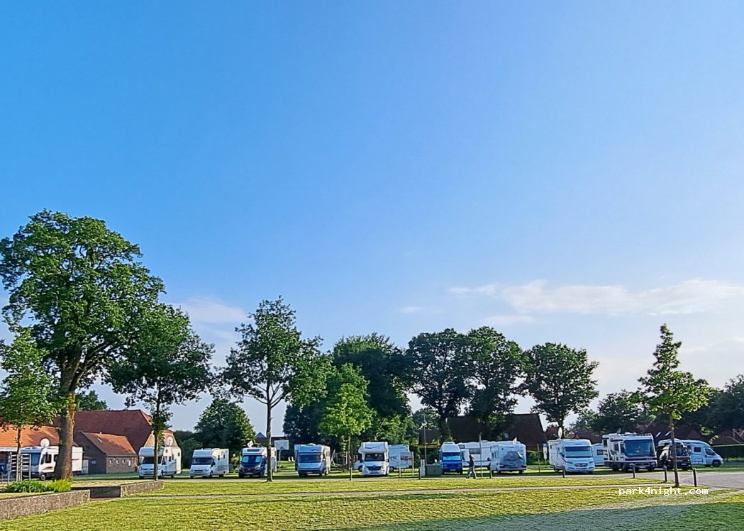 Wohnmobilstellplatz Zetel — foto 3